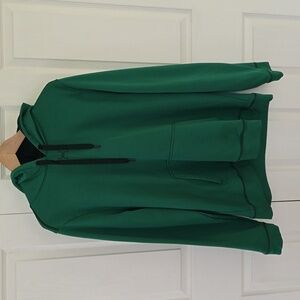 Under Armor sweatshirt